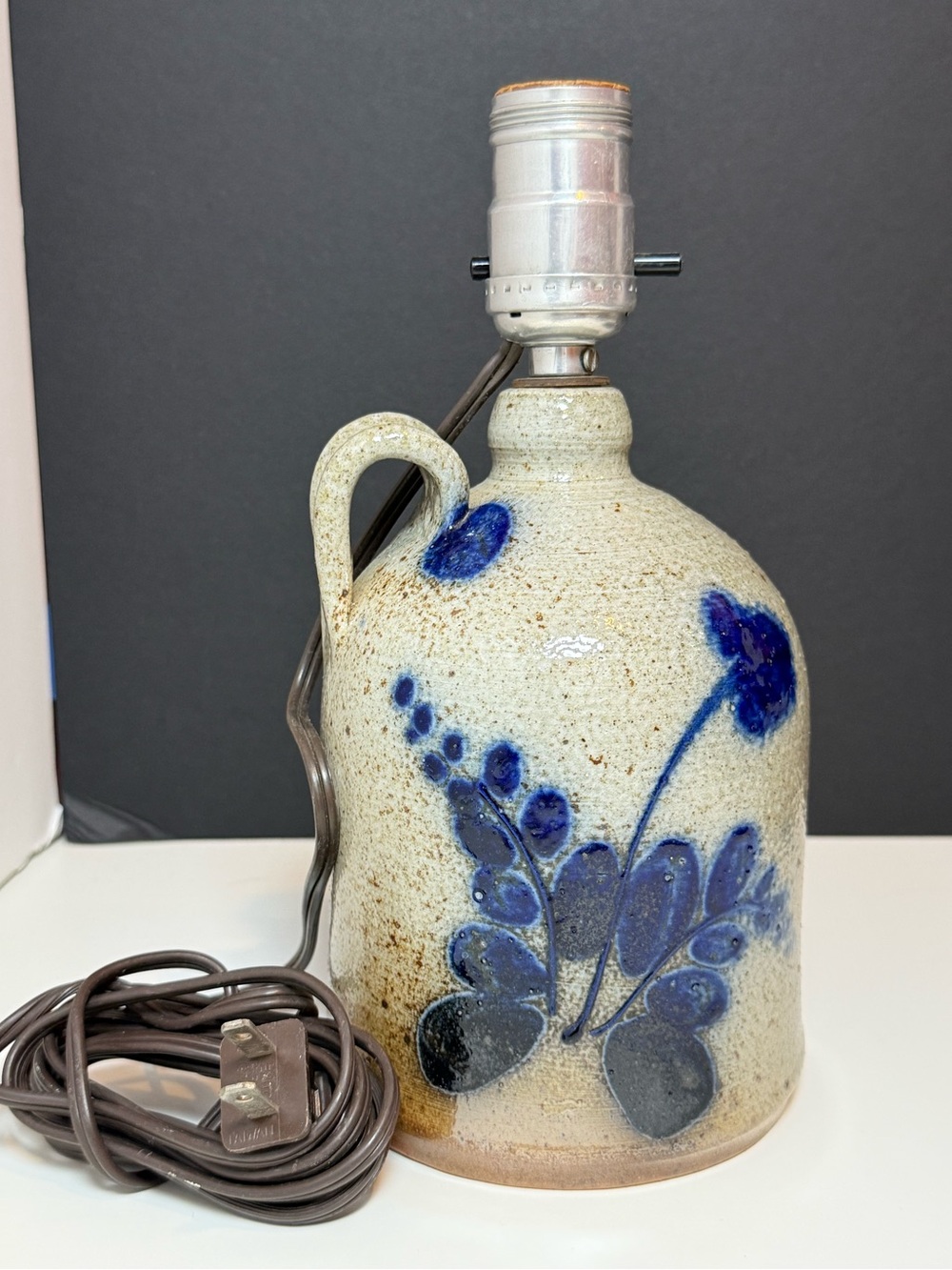 1986 David Eldreth Nottingham PA Pottery Salt Glaze Blue Flower Jug Lamp